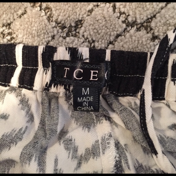 Pants - Picture 3 of 4