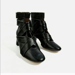 Zara crossover leather booties new with tag!