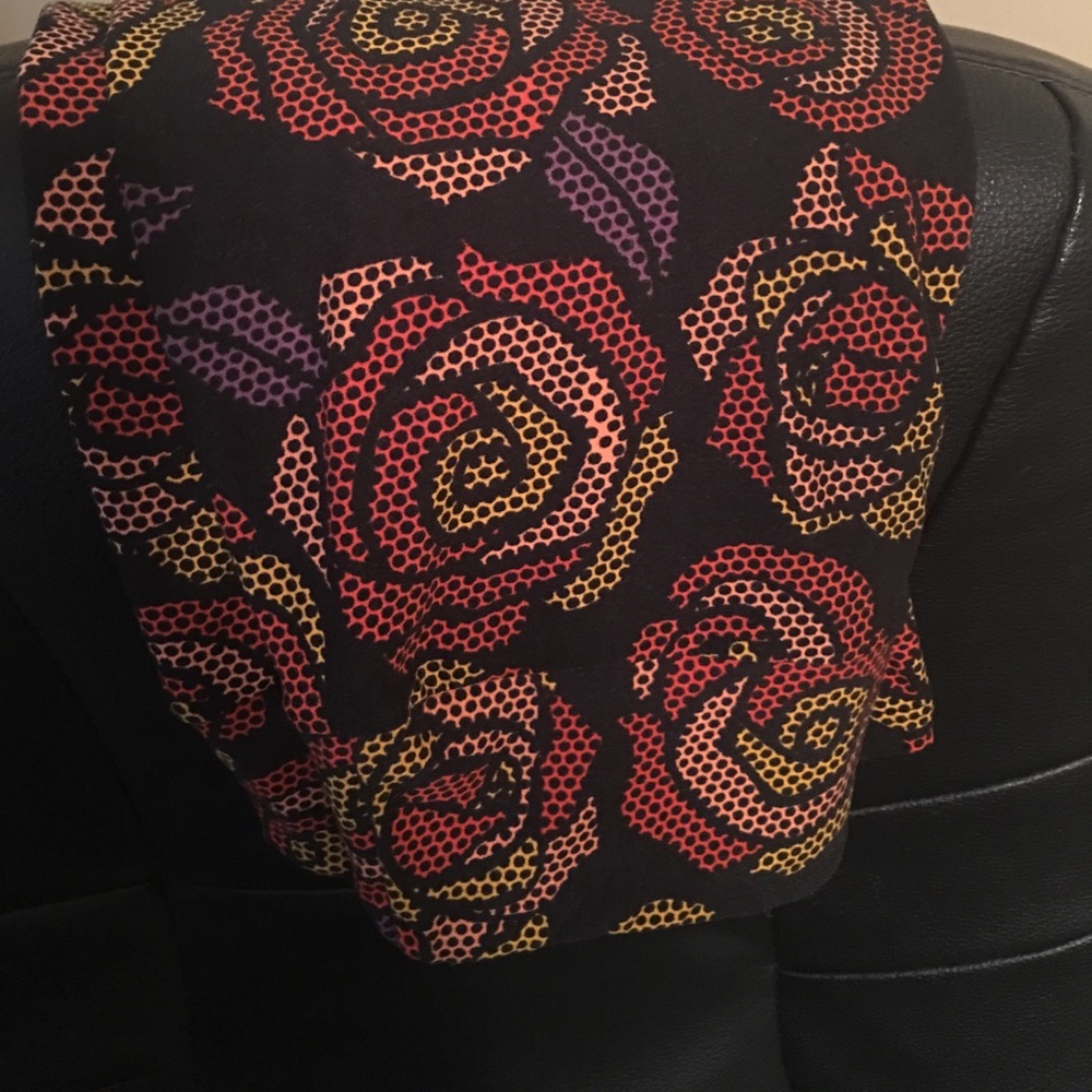LulaRoe digital Disney roses 🌹