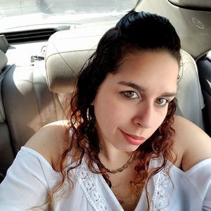 Meet your Posher, Becky