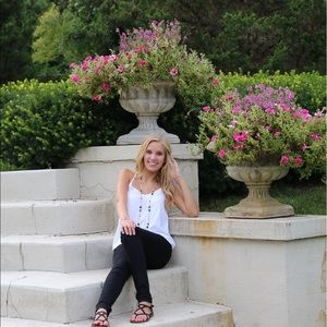 Meet your Posher, Lauren