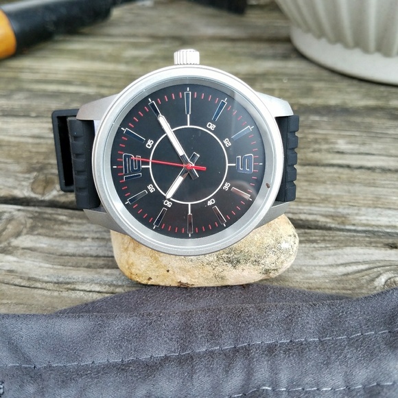 SILPADA LARGE FACE WATCH - Picture 2 of 4