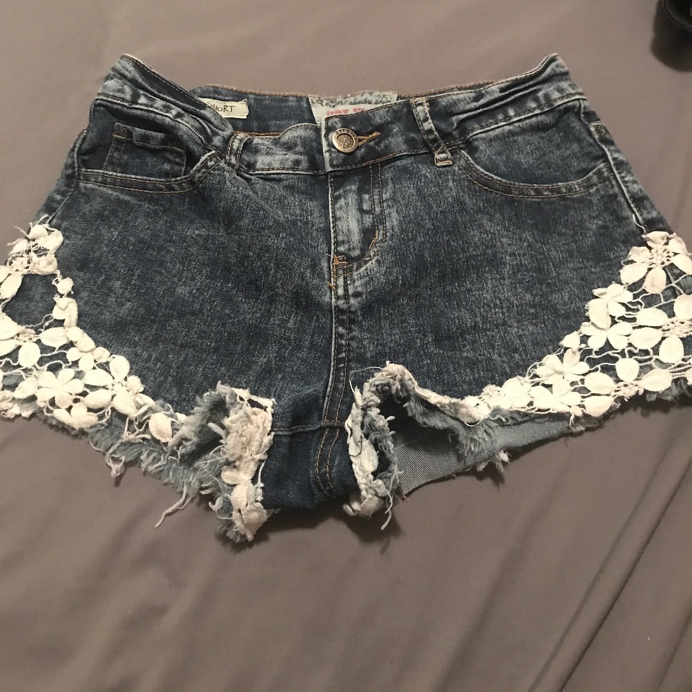 Flower lace shorts