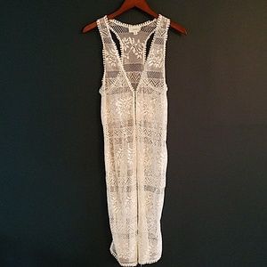 Lace Sleeveless Vest