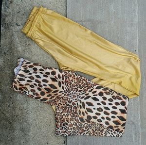 **2 for $5** Hand-sewn lam? leggings