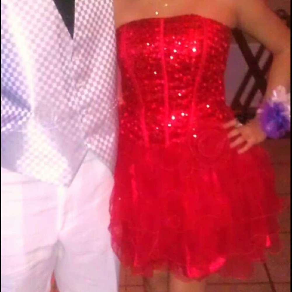 Red prom dress