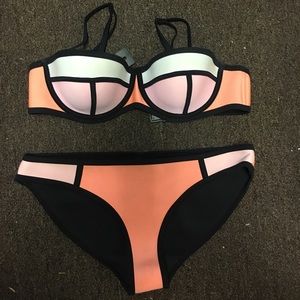 TRIANGL poppy in peach soda