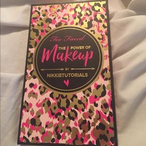 Too Faced X Nikki Tutorials Eye Shadow Pallet
