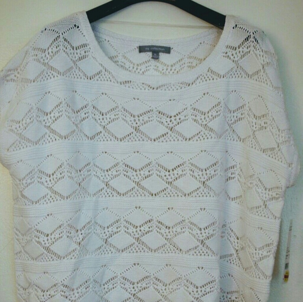 Women's Crop top size XL embroidered white blouse