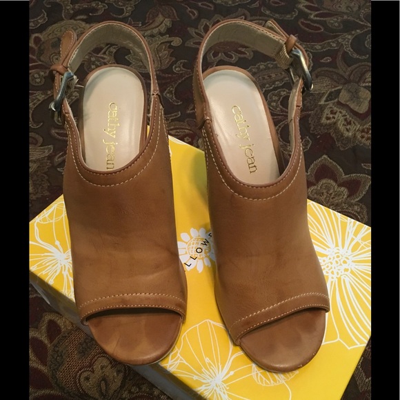 👡Cathy Jean Leather booties🌼 - Picture 4 of 4