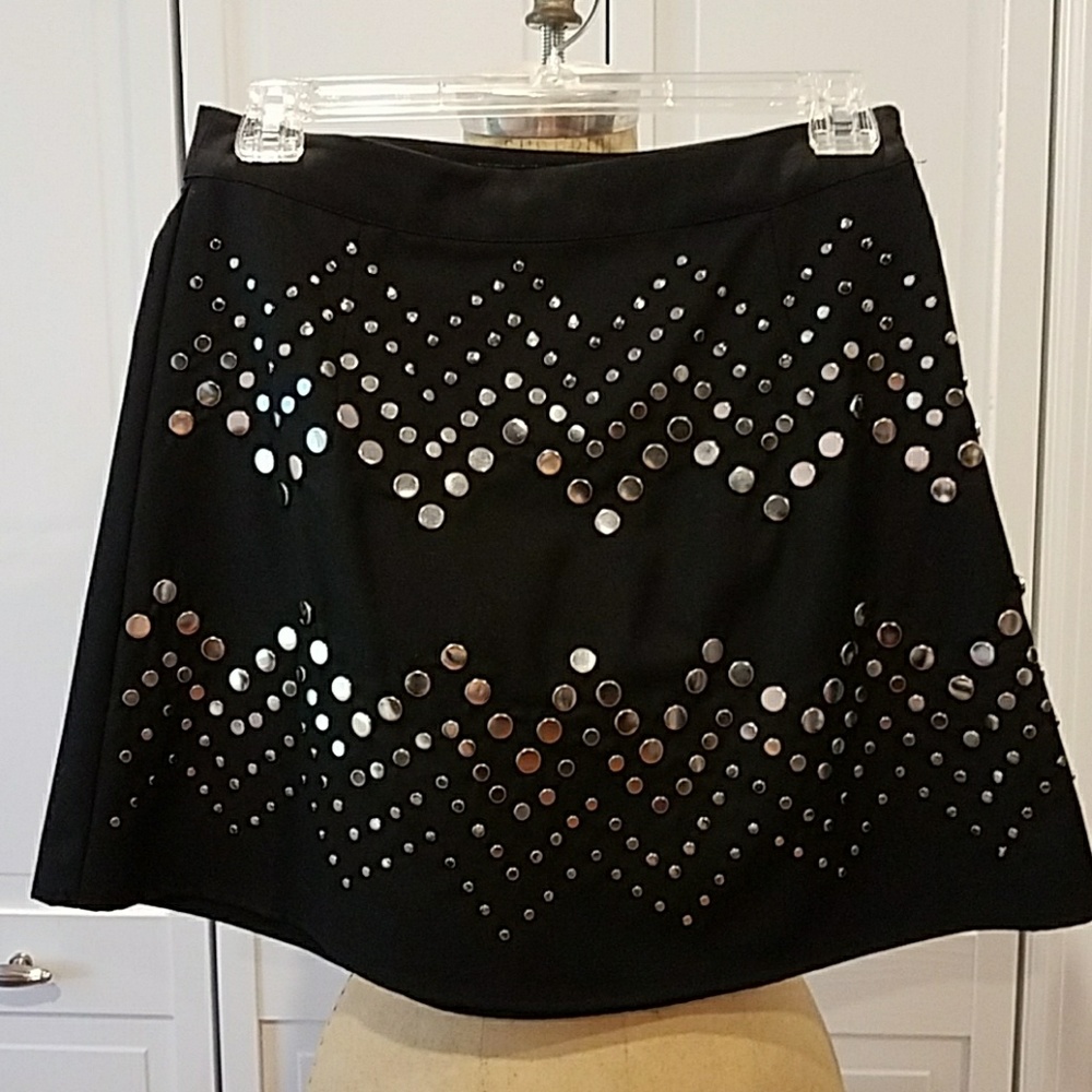 Aqua black skirt with silver zig zag medallion
