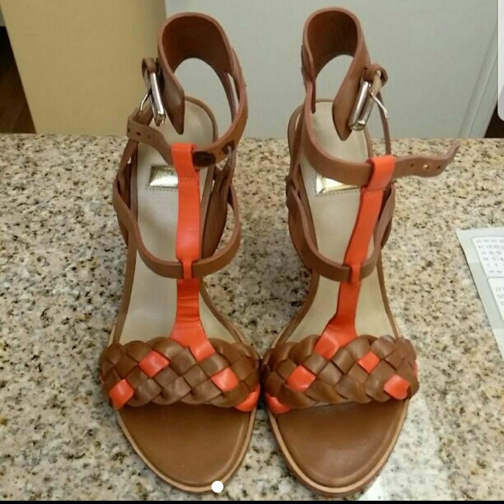 Guess by Marciano Orange Brown high heels Size 7m