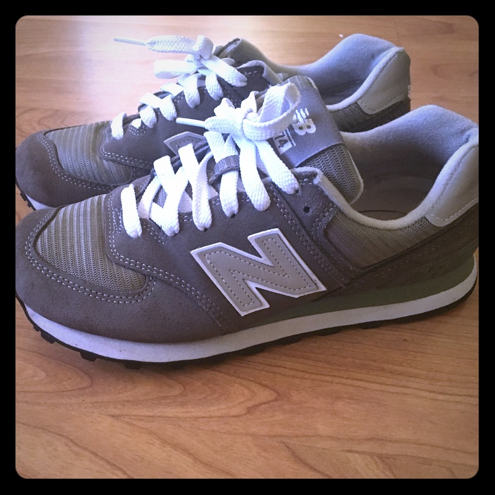 New Balance 574 classic women's Size 08 US