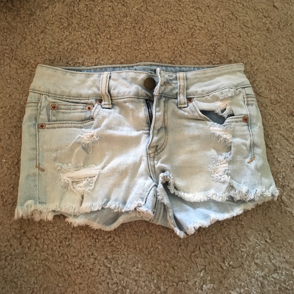 NEW AE light denim shorts