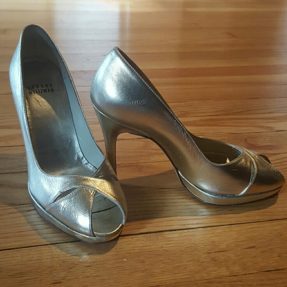Stuart Weitzman Gold Pumps