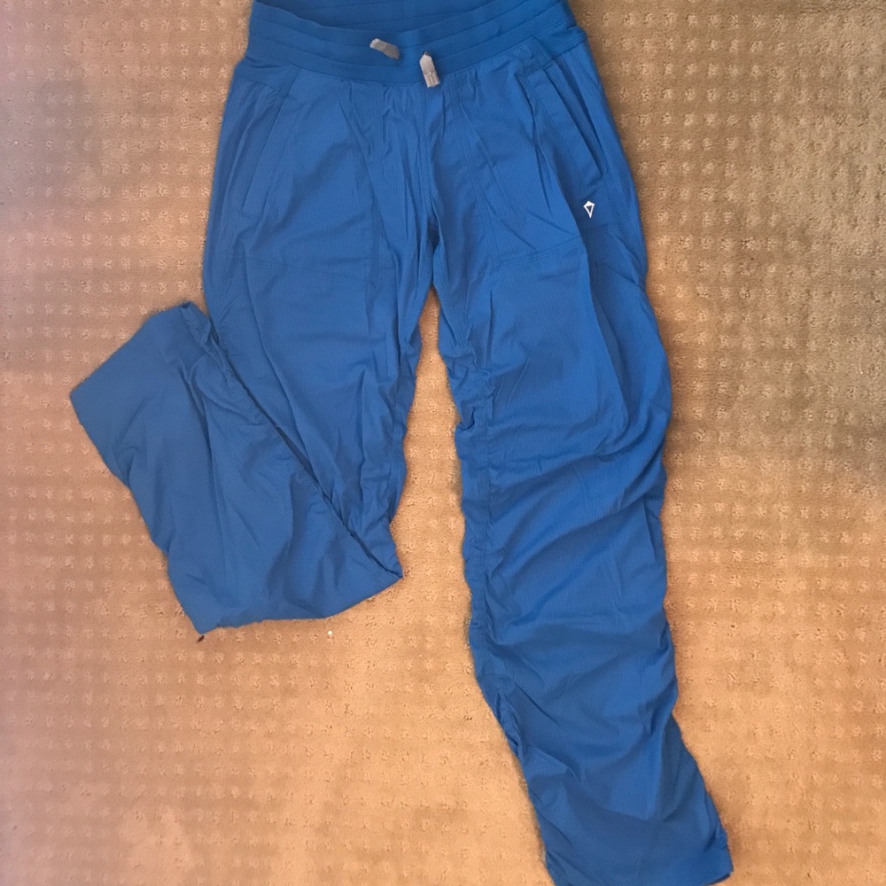 Lululemon GIRLS blue pants size 14