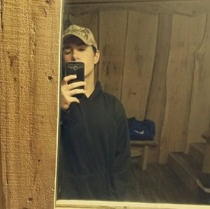 Meet your Posher, Leo