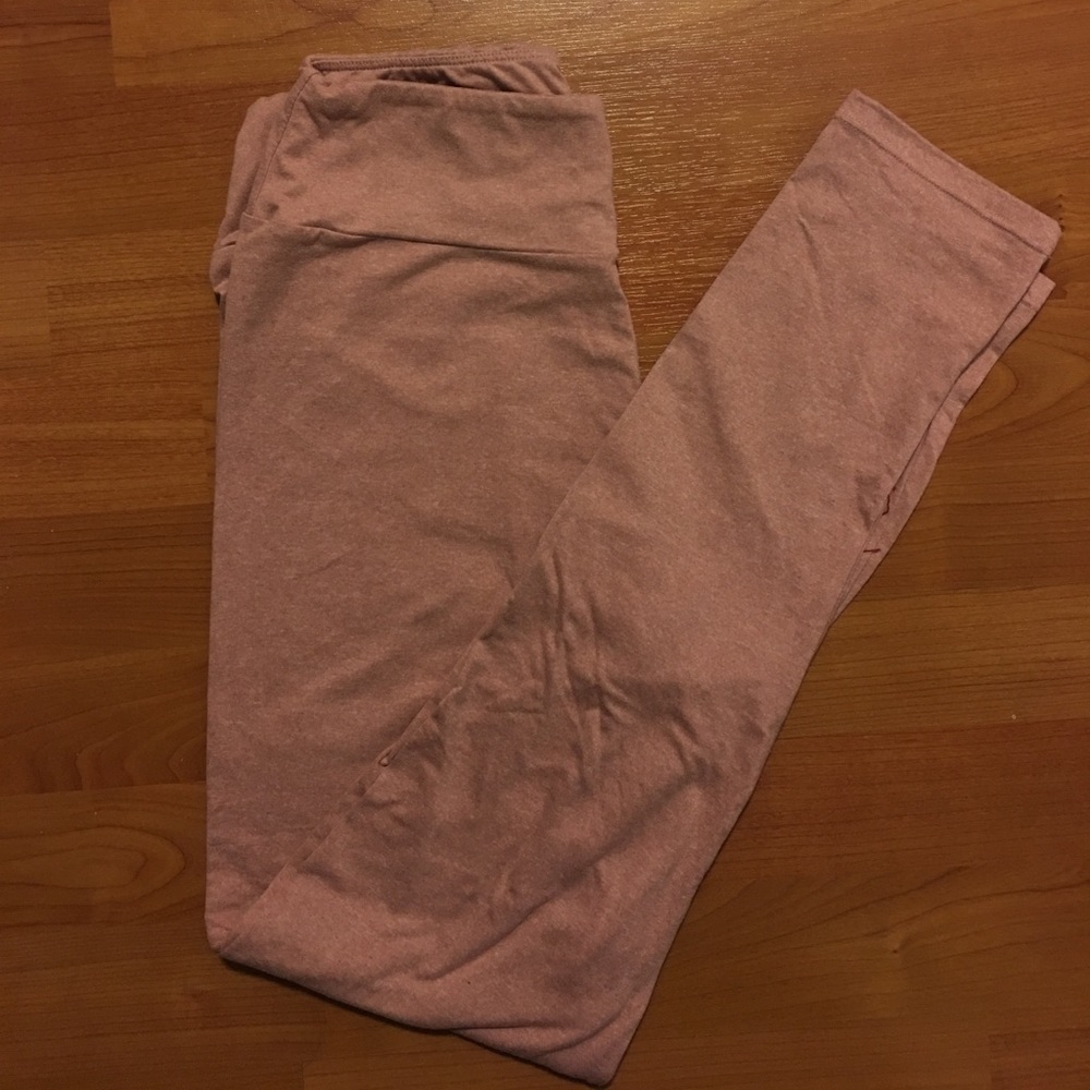 LuLaRoe buttery soft leggings! Heathered raspberry