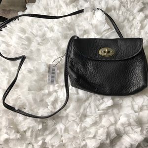 Cute fossil cross body ❤️