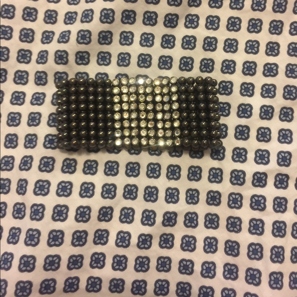 Gorgeous express bracelet