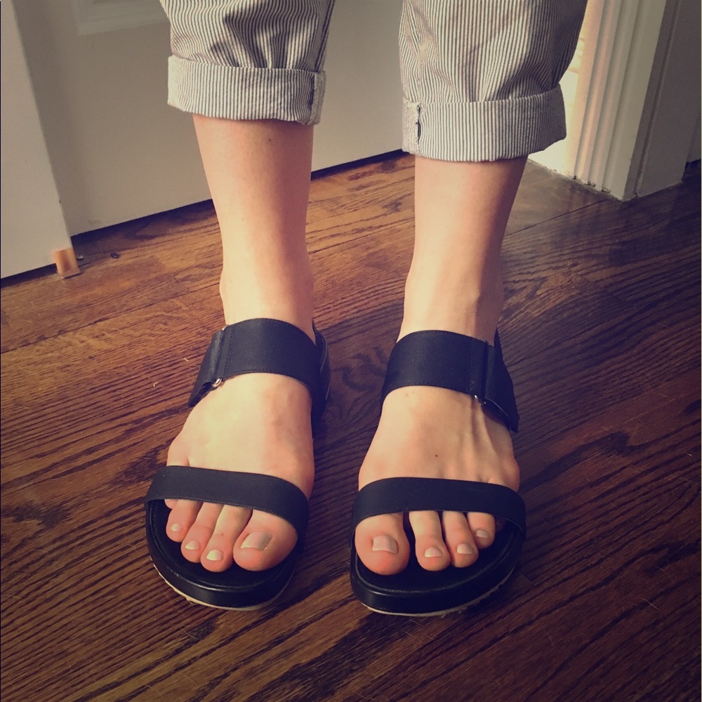 Sam Edelman black sandals