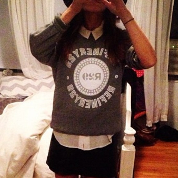 EUC // Refinery29 Grey Sweatshirt - Picture 4 of 5