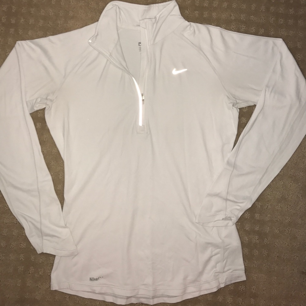Nike Women's white jacket size small