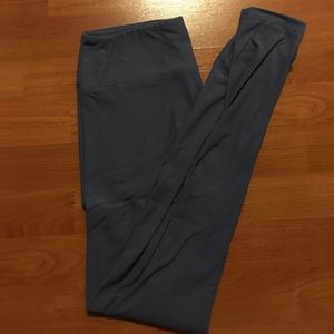 LuLaRoe buttery soft leggings.