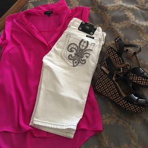 Miss Me white Bermuda shorts.