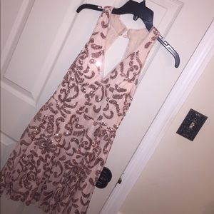 ✨WINDSOR Sparkly party dress.Beautifully detailed✨