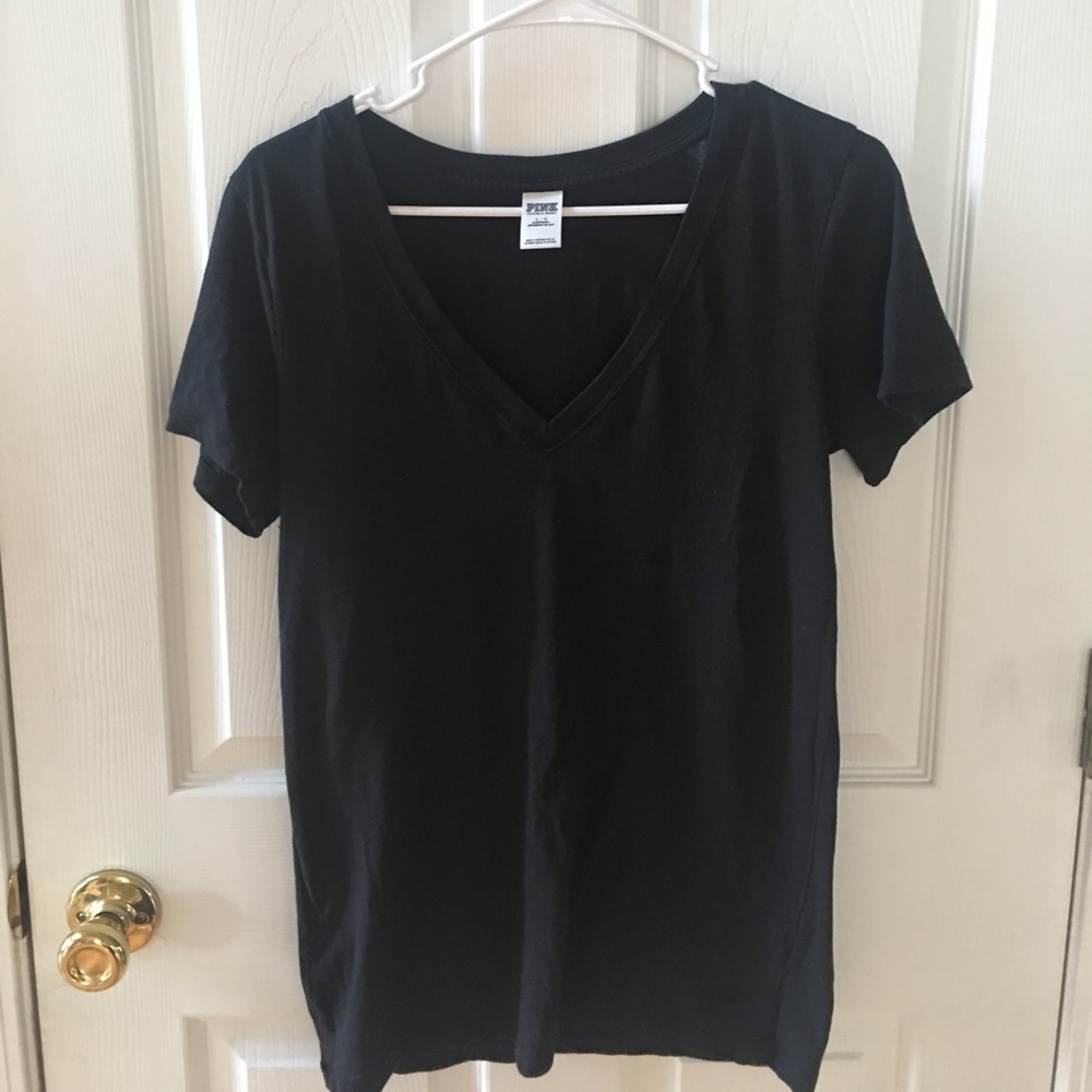 PINK black short sleeve v neck🖤