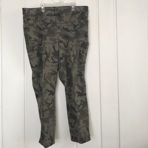 Military style pants