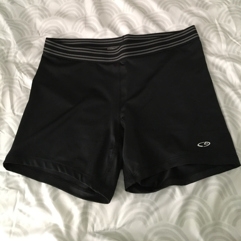 Activewear shorts
