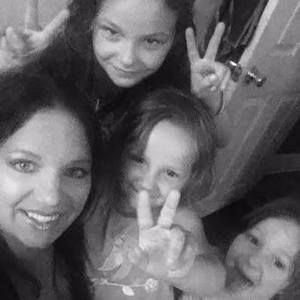 Meet your Posher, Connie