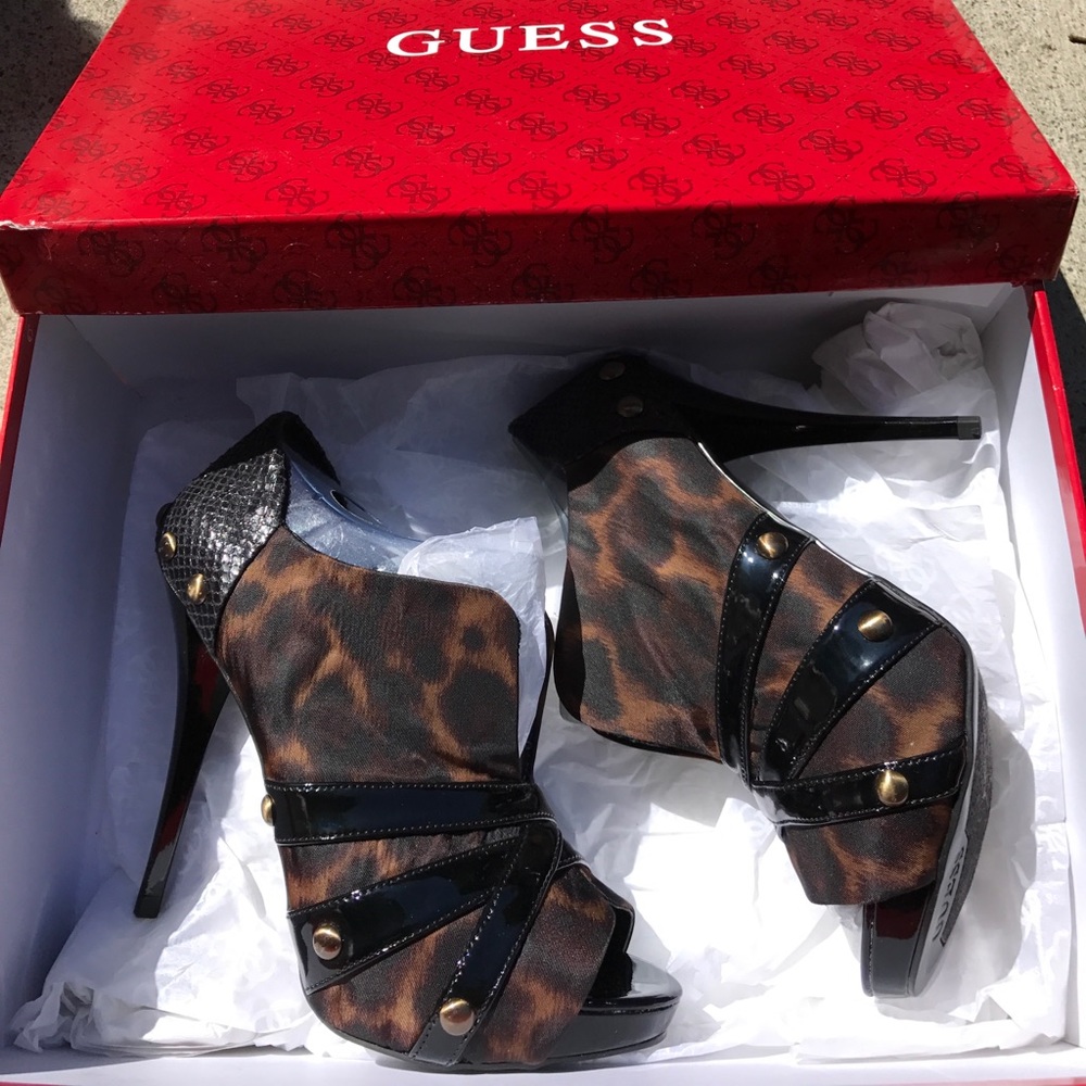 Brand new Guess leopard Gwentire2 heels