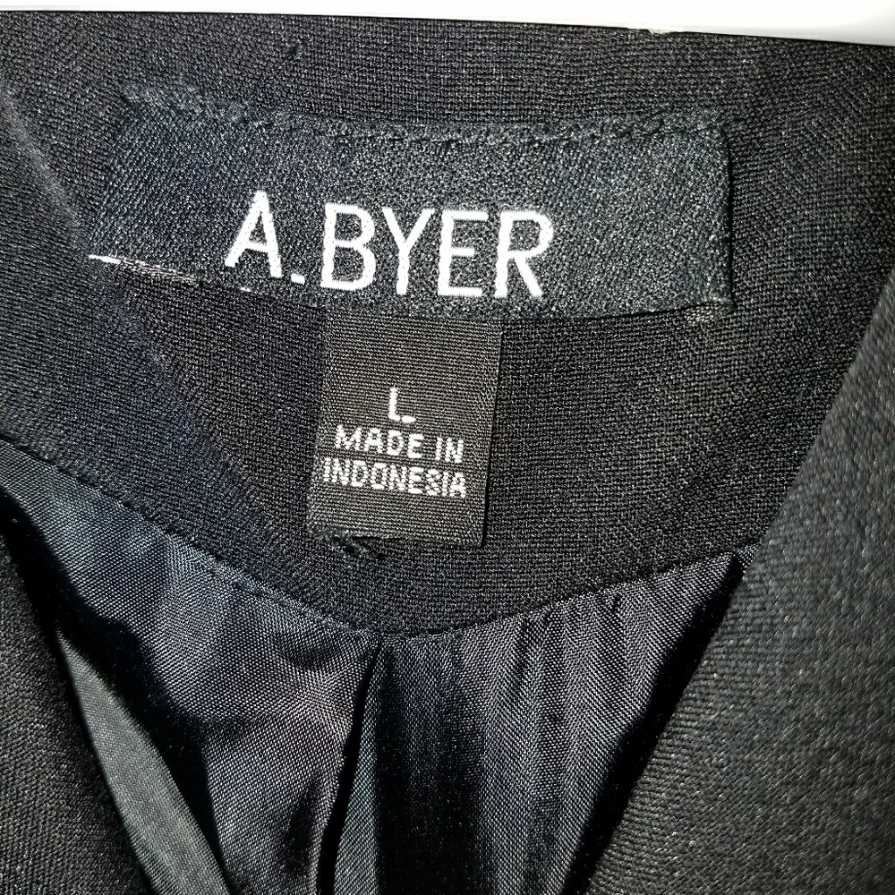 BLLACK BLAZER - Picture 2 of 2