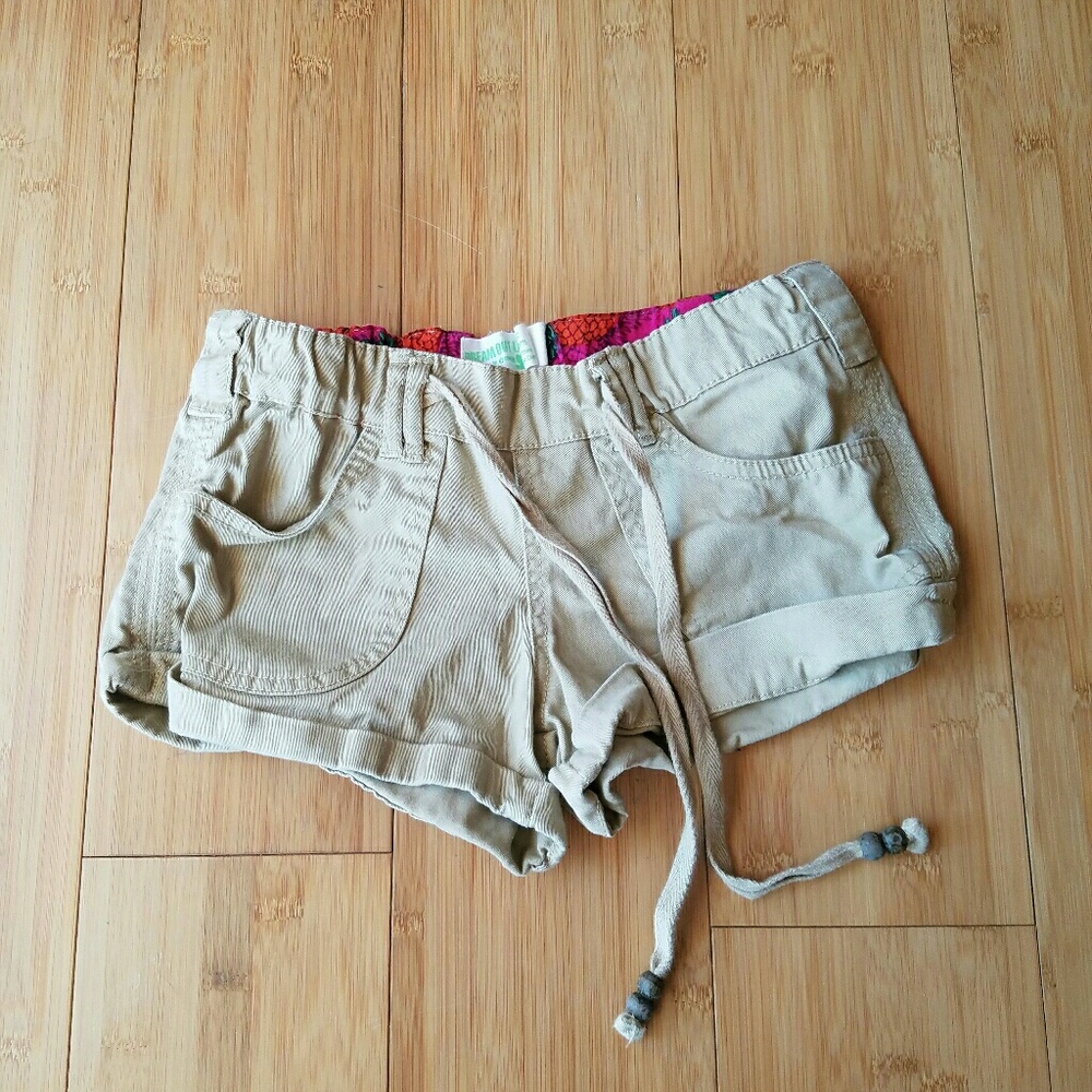 Dream Out Loud Khaki shorts