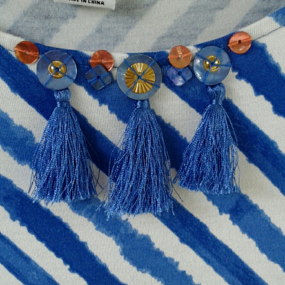 Blue and white shirt - Picture 2 of 3