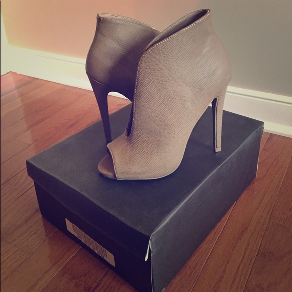 JustFab Shoes - Taupe Peep Toe Vamp Heel