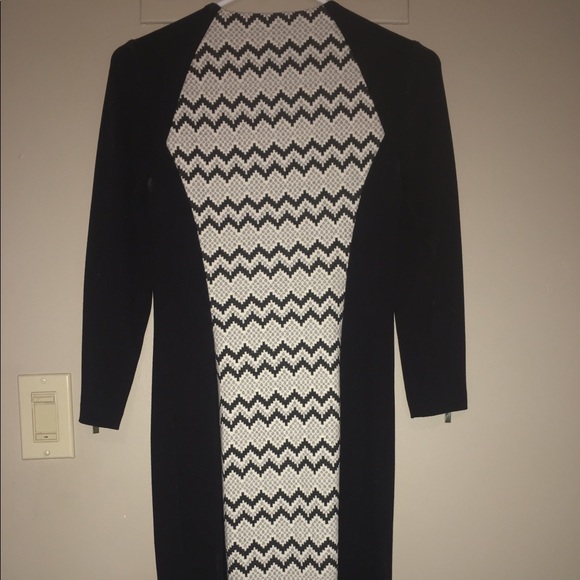 Cache Dress - Picture 2 of 3