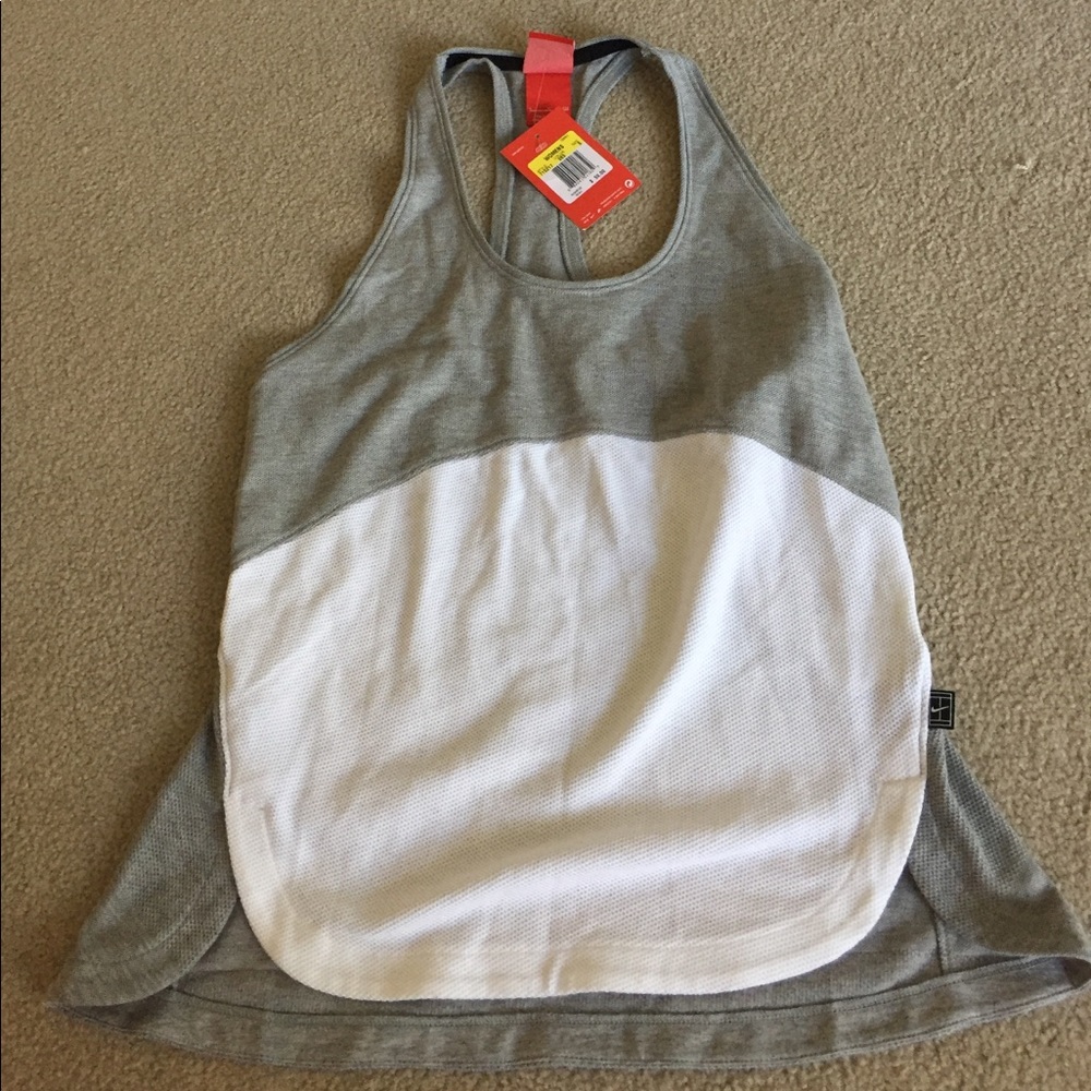 Nike women's color block tank