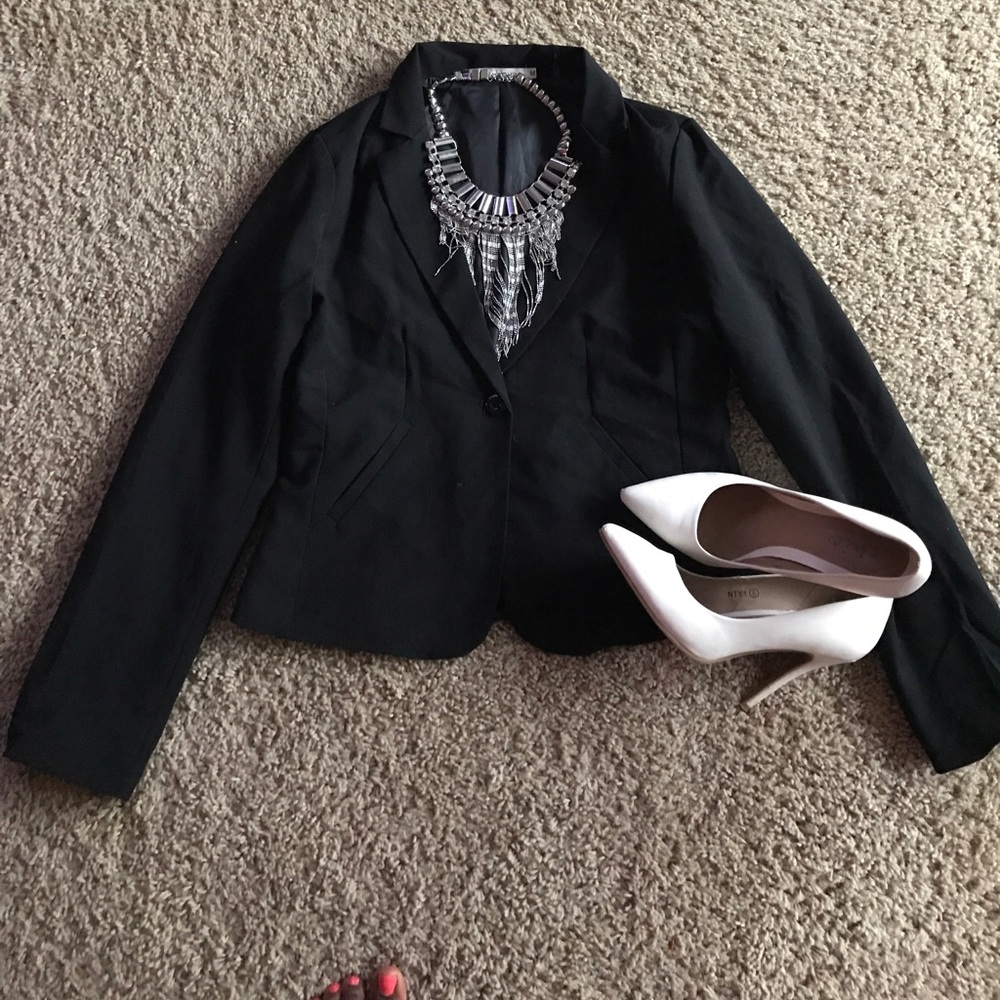 🖤 Black blazer