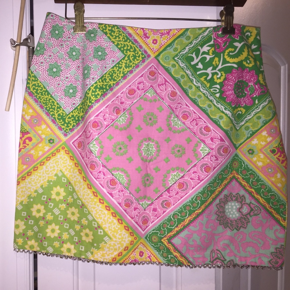 Adorably preppy and colorful mini