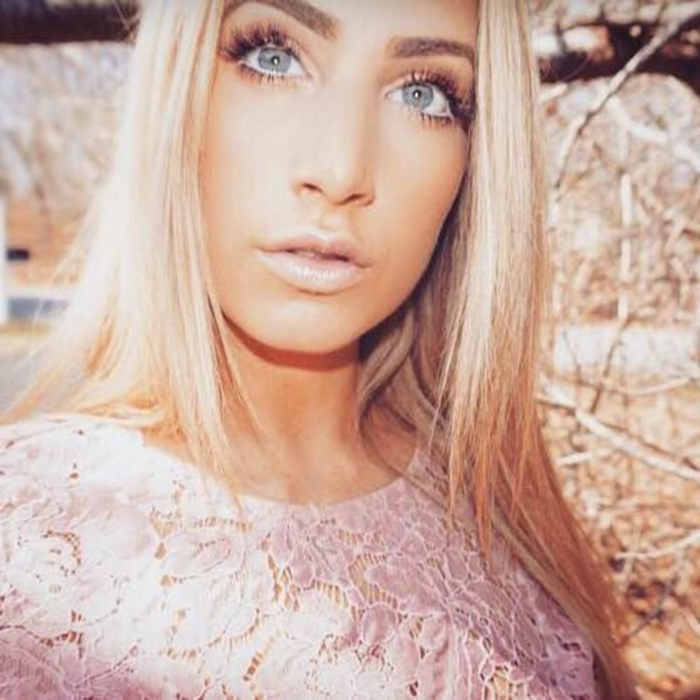 Meet your Posher, Kelsi