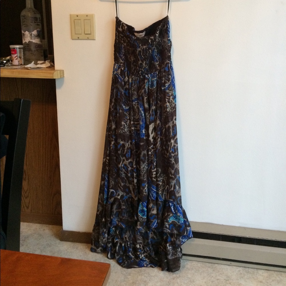 ♻️♻️DONATED ♻️♻️ High low strapless summer dress