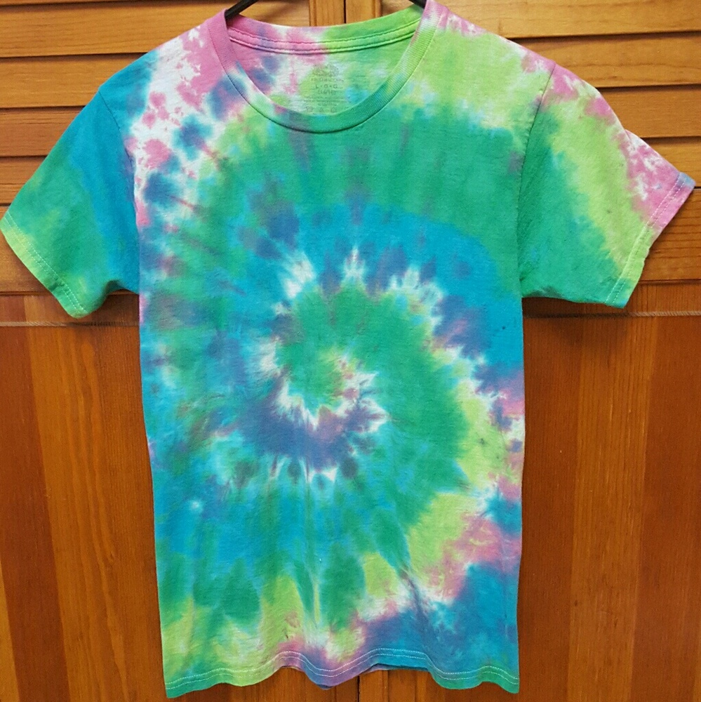 Small tie dye shirt