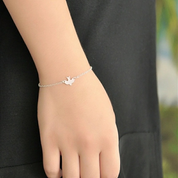 •2 for $15•Sparrow Charm Bracelet - Picture 3 of 5