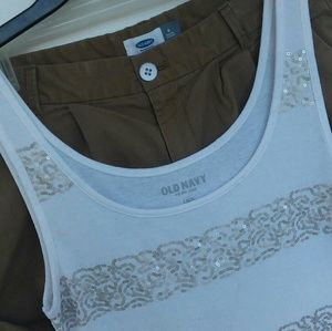 Women's Old Navy Outfit Shorts size 8 Top Large