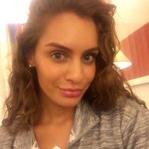 Meet your Posher, Celena