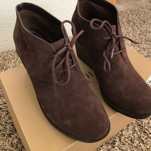 COLE HAAN BROWN ANKLE BOOTIES